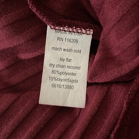 Ribbed Midi Dress - Picture 5 of 5